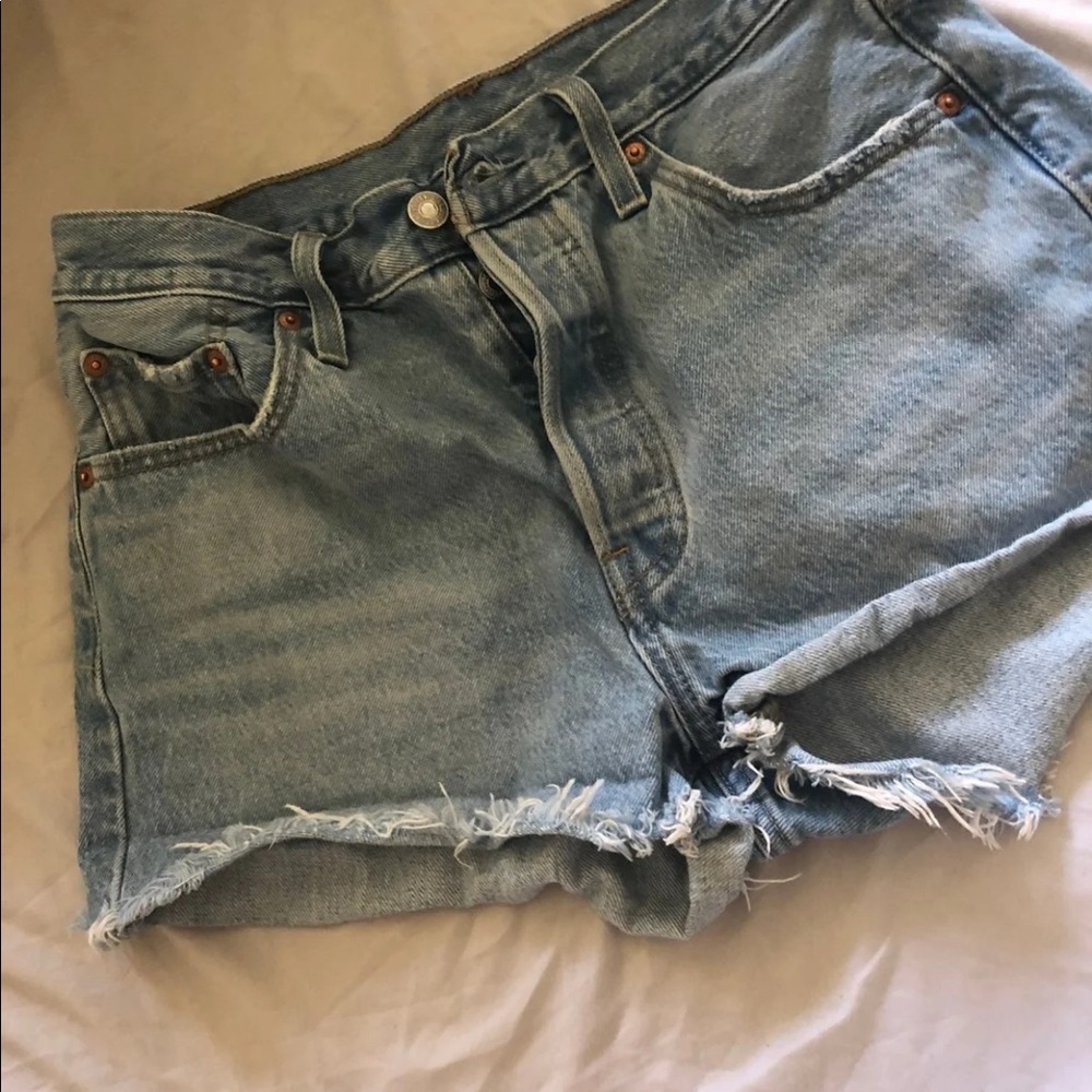 Levi's women shorts
